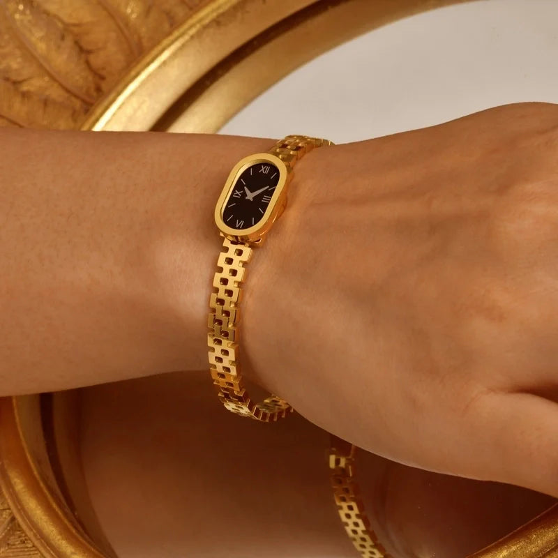 
                  
                    Everyday wear watch Gold plated
                  
                