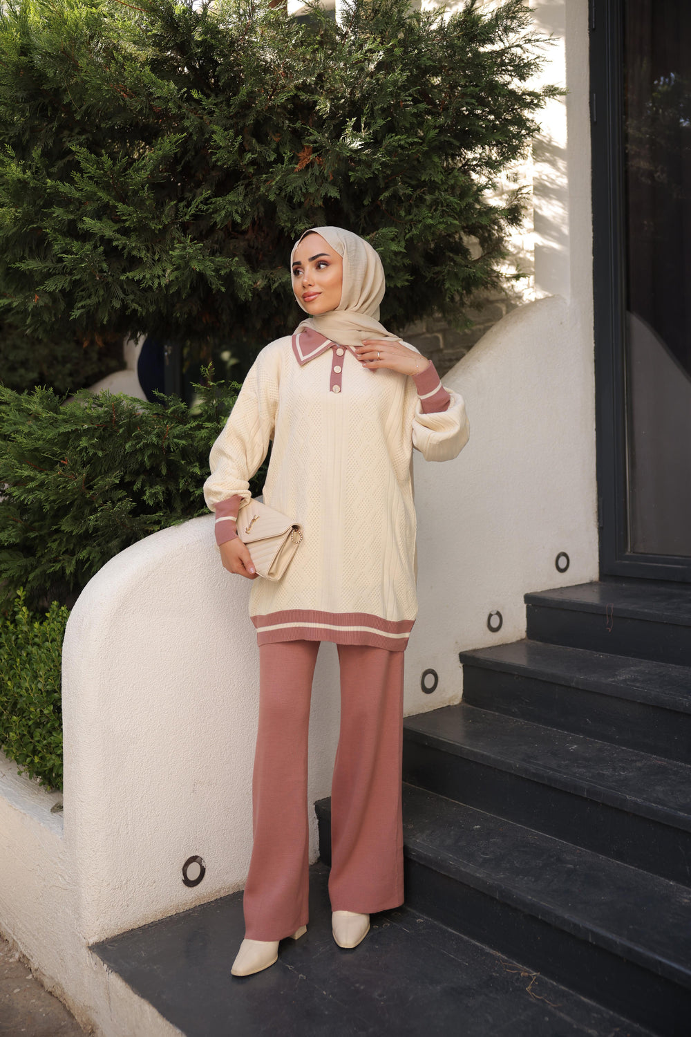 Cream Rose Collar Knit Coord Set
