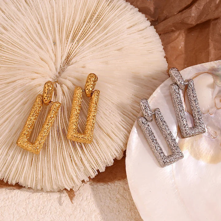 
                  
                    Quadrilateral Elongated
                  
                