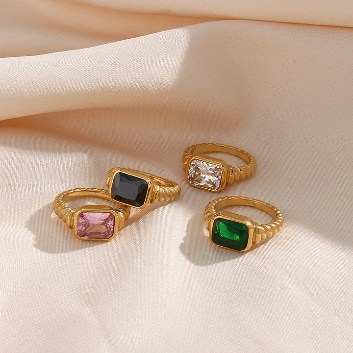 
                  
                    Elegant Gold Statement Gem Rings
                  
                
